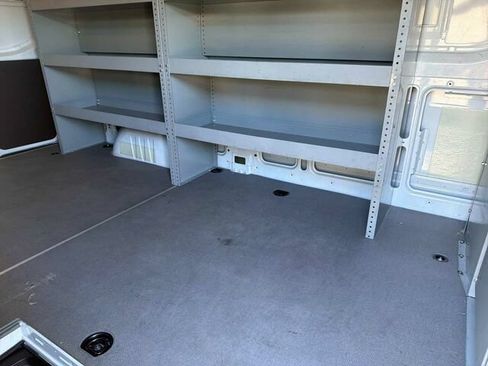 Used 2021 Mercedes-Benz Sprinter 2500 image 17