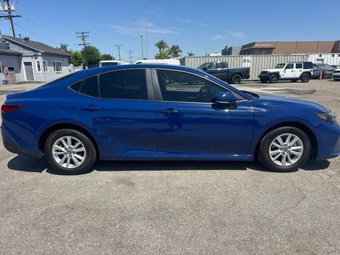 Used 2025 Toyota Camry LE FWD image 4