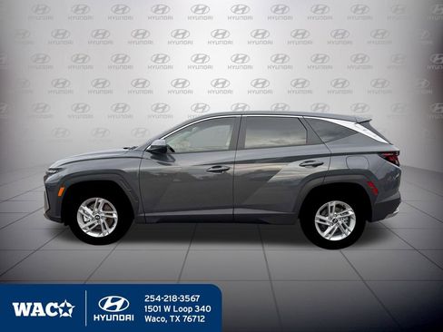 New 2026 Hyundai Tucson SE image 3