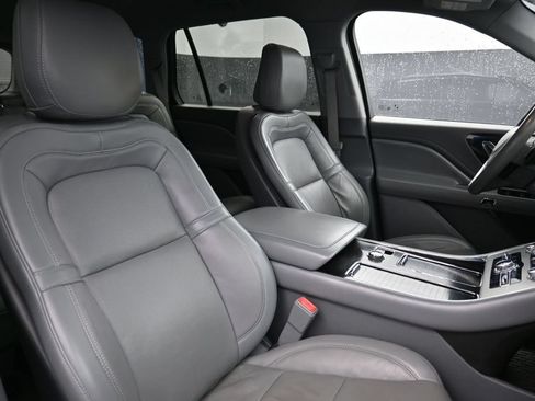 Used 2020 Lincoln Aviator Reserve AWD/4WD image 20