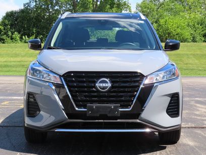 Used 2024 Nissan Kicks SV