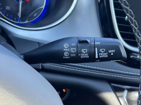Used 2026 Chrysler Pacifica Limited w/ S Appearance Package FWD image 23