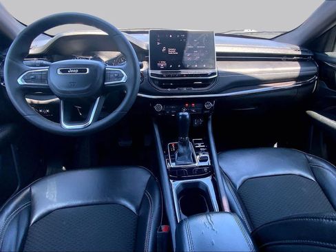 Used 2023 Jeep Compass Latitude AWD/4WD image 15