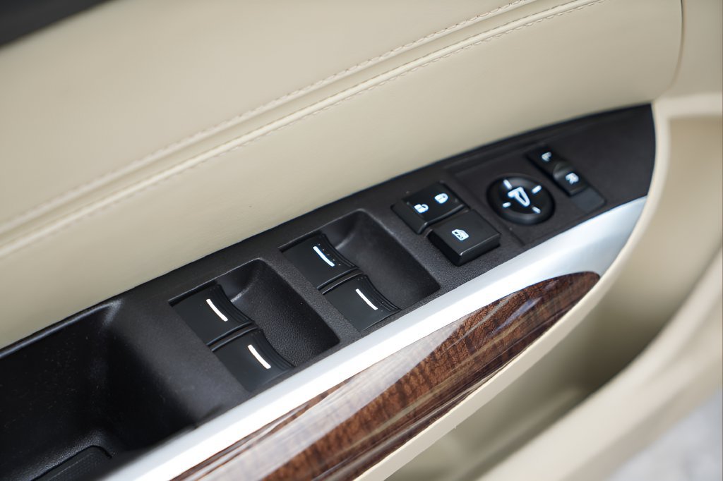 Used 2019 Acura TLX FWD image 21