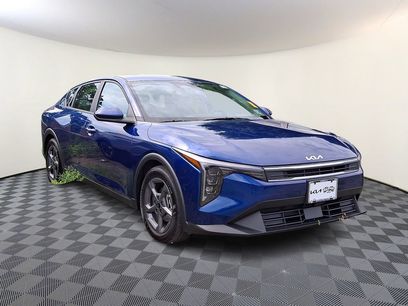 Certified 2025 Kia K4