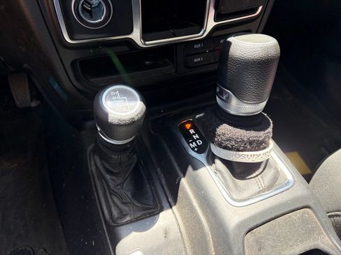 Used 2022 Jeep Gladiator Sport w/ Trailer Tow Package AWD/4WD image 7