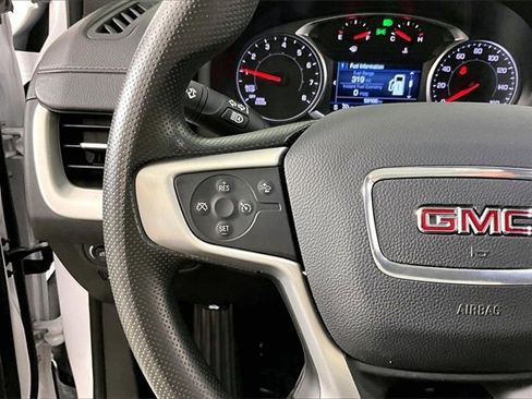 Used 2023 GMC Terrain SLE image 11