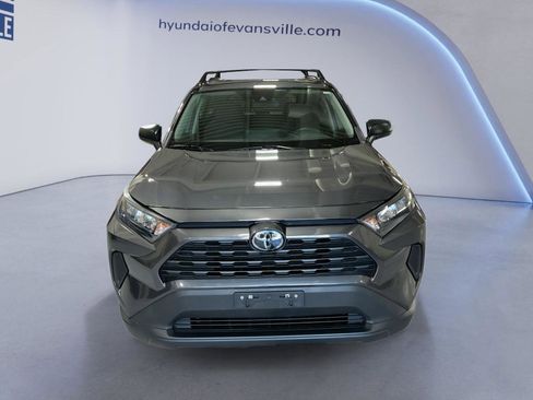 Used 2021 Toyota RAV4 LE AWD/4WD image 1