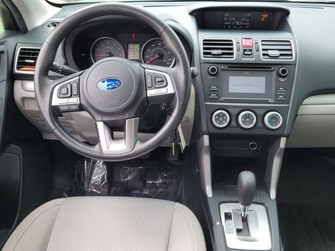 Used 2017 Subaru Forester 2.5i w/ Alloy Wheel Package AWD/4WD image 12