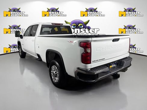 Used 2024 Chevrolet Silverado 2500 LT image 7