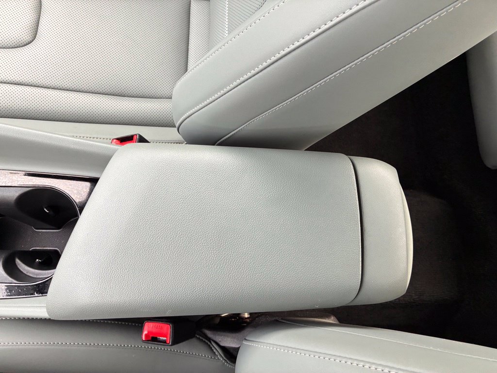 Used 2025 Hyundai Elantra Limited w/ Cargo Package FWD image 40