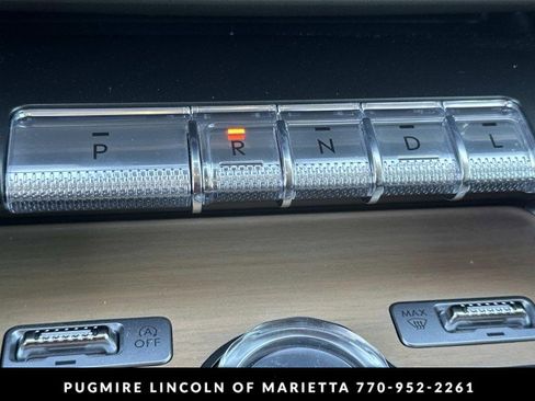 Used 2025 Lincoln Nautilus Reserve AWD/4WD image 27