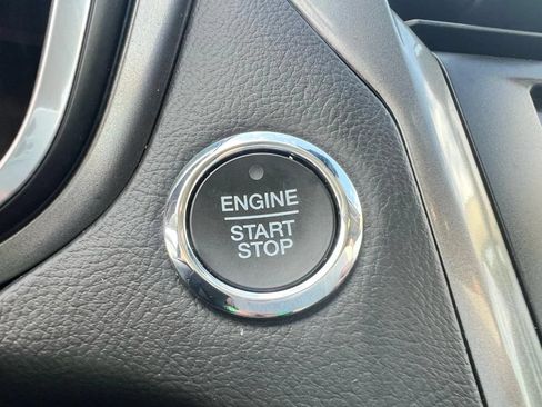 Used 2020 Ford Fusion SE FWD image 15