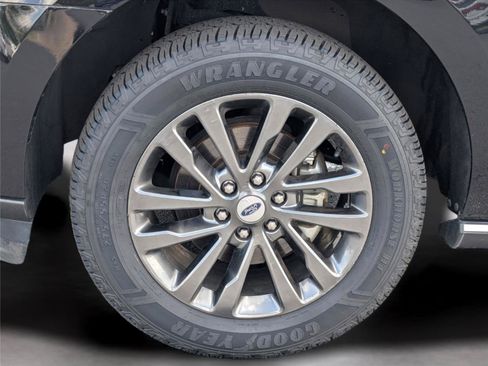 Used 2021 Ford Expedition Max Limited RWD image 9