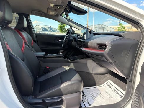 Used 2025 Toyota Prius Plug-In Hybrid FWD image 12