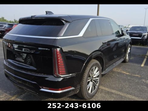 Used 2026 Cadillac Escalade IQ Luxury 1 AWD/4WD image 4