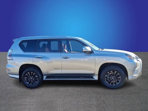 Used 2023 Lexus GX 460 Premium w/ Premium Package AWD/4WD image 4