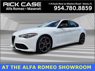 Used 2022 Alfa Romeo Giulia Veloce image 1