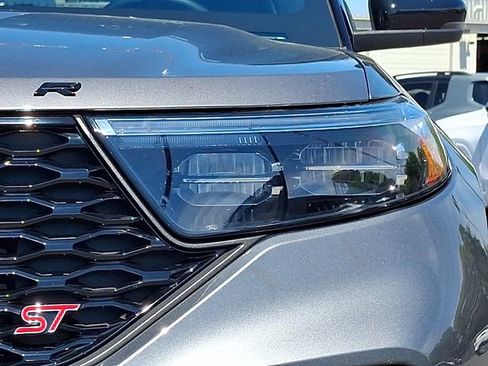 Used 2023 Ford Explorer ST w/ Equipment Group 401A AWD/4WD image 9