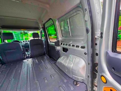 Used 2013 Ford Transit Connect XLT image 19