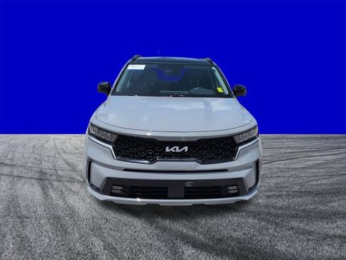 Used 2022 Kia Sorento EX w/ Panoramic Sunroof Package FWD image 9