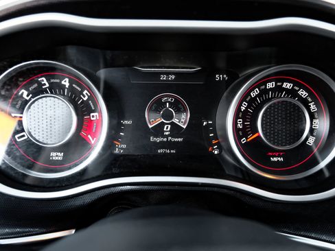 Used 2016 Dodge Challenger SRT w/ Technology Group image 20