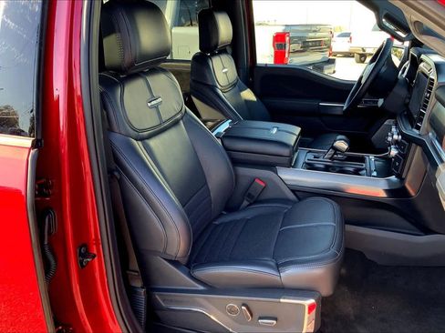 Used 2025 Ford F150 Platinum image 14