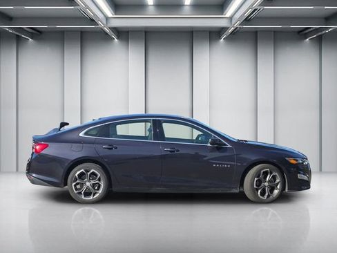 Used 2023 Chevrolet Malibu LT image 3