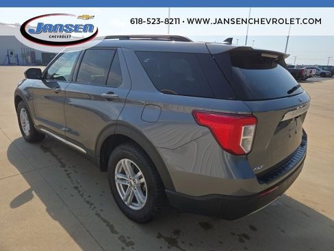 Used 2024 Ford Explorer XLT w/ Equipment Group 202A image 4