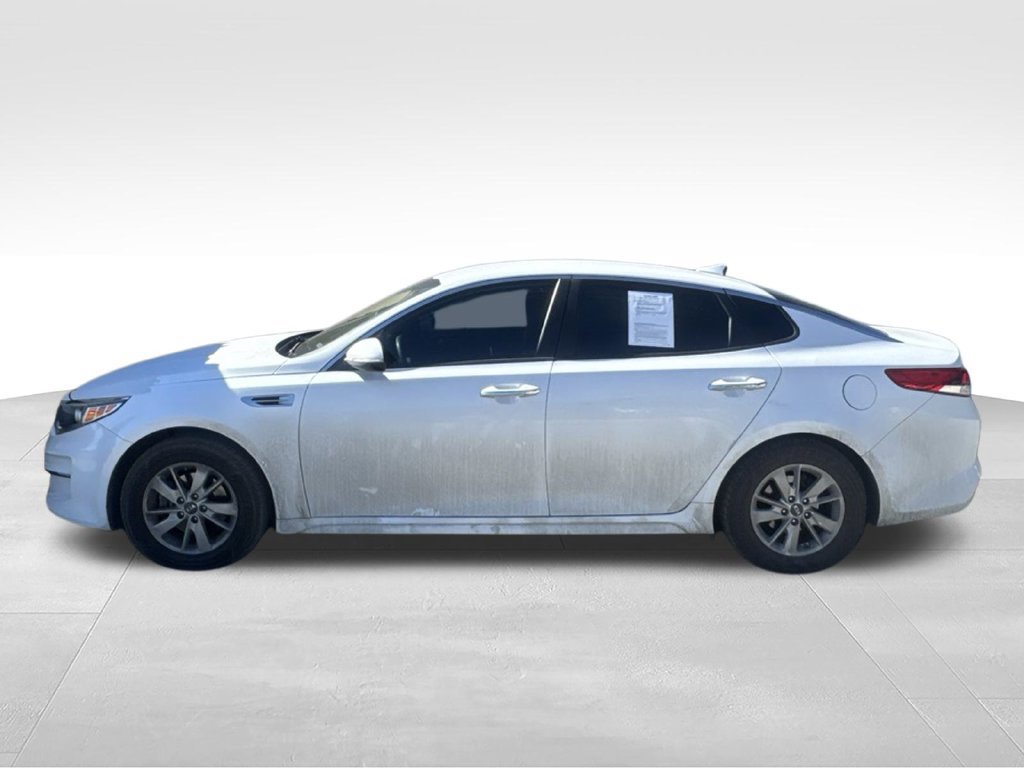 Used 2018 Kia Optima LX FWD image 2