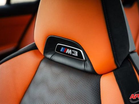 Used 2021 BMW M3 MANUAL w/ M Carbon Exterior Package image 24