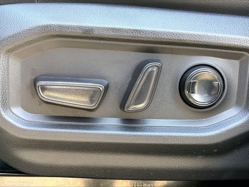 Used 2023 Toyota Tundra Limited w/ Power Package AWD/4WD image 34