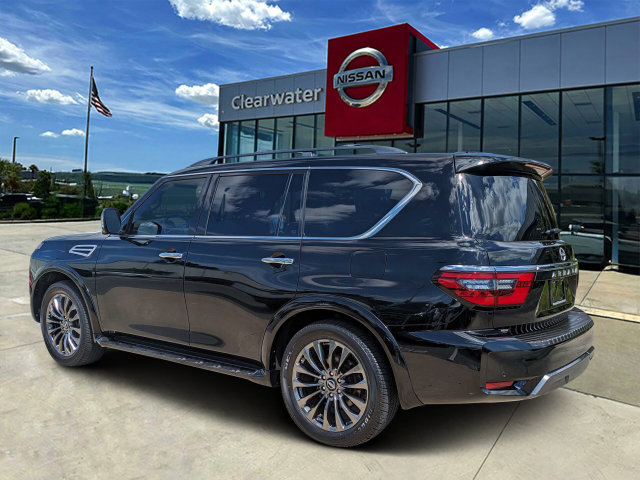 Used 2023 Nissan Armada Platinum w/ Captain's Chairs Package RWD image 6