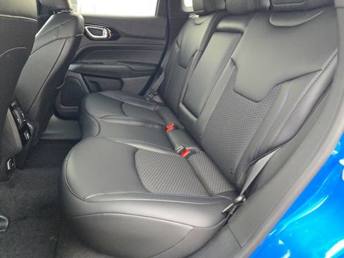 New 2026 Jeep Compass Latitude AWD/4WD image 17