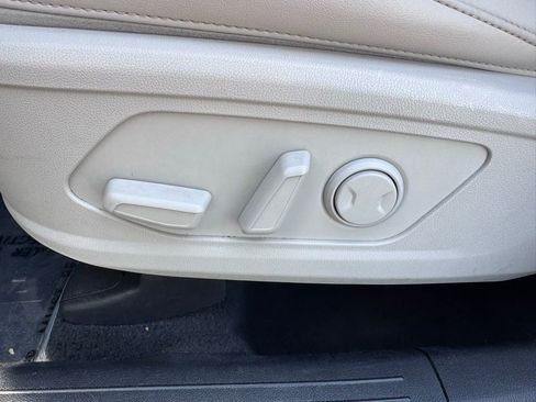 Used 2022 Kia Sorento S FWD image 21