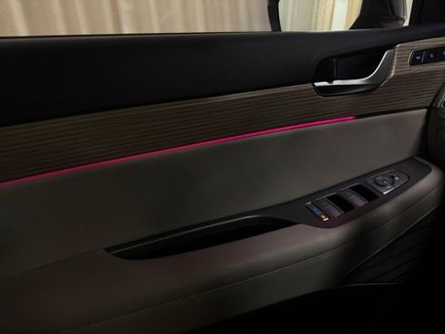 Used 2021 Hyundai Palisade Limited image 24