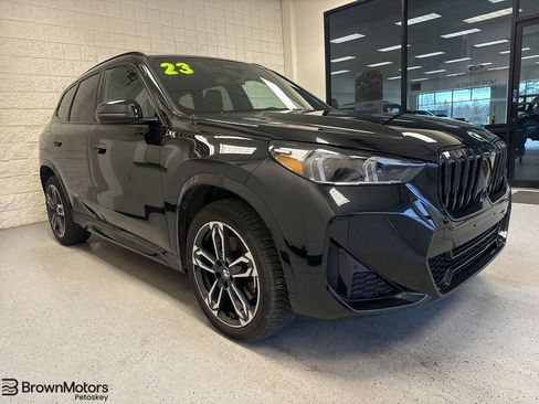 Used 2023 BMW X1 xDrive28i AWD/4WD image 1