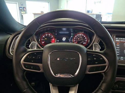 Used 2022 Dodge Challenger SRT Hellcat w/ Plus Package RWD image 19