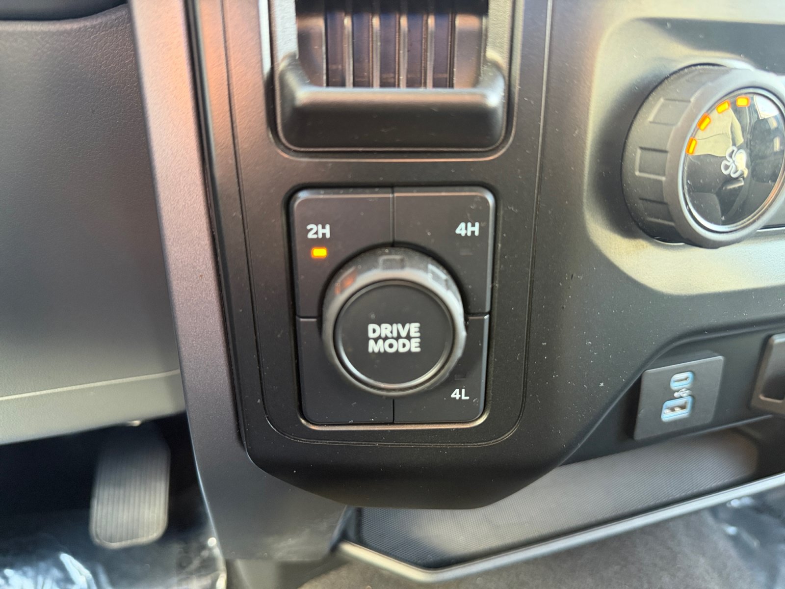 Used 2023 Ford F150 XLT AWD/4WD image 26