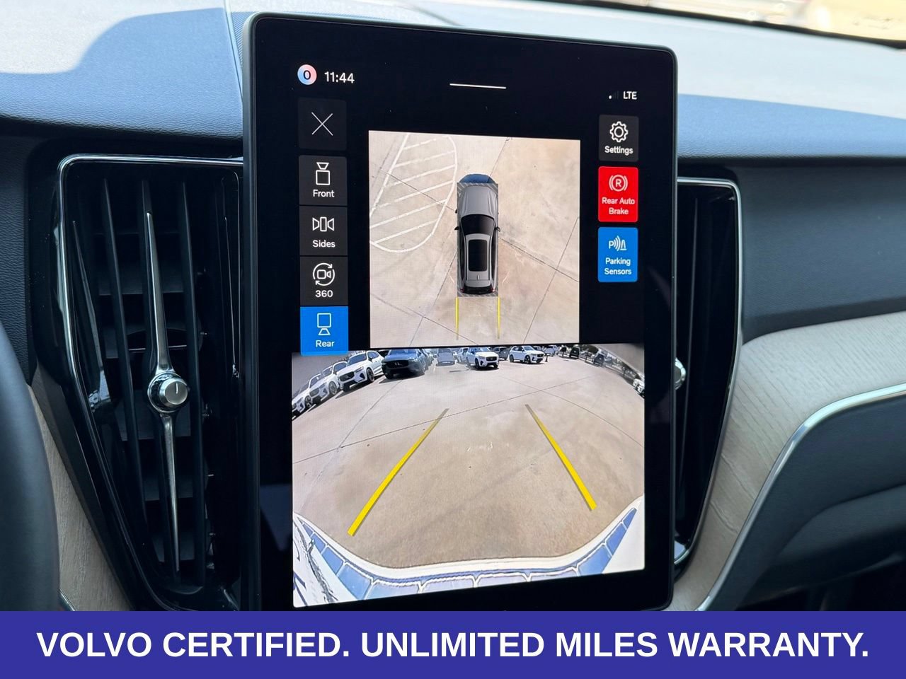 Certified 2026 Volvo XC60 B5 Plus AWD/4WD image 21