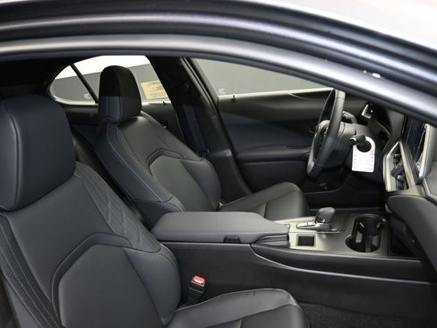 New 2025 Lexus UX 300h FWD image 10