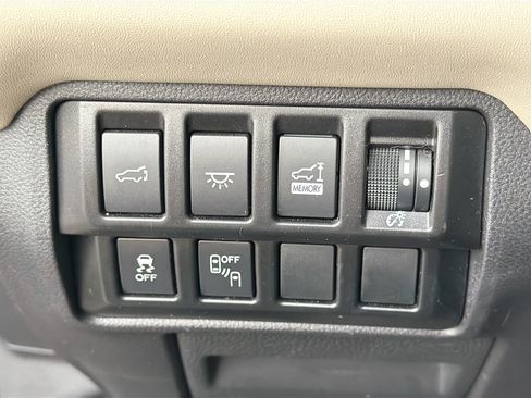 Used 2021 Subaru Ascent Limited w/ Technology Package AWD/4WD image 37