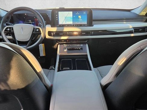 New 2026 Lincoln Aviator 2WD image 15