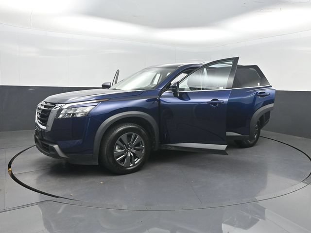 Used 2024 Nissan Pathfinder SV FWD image 35