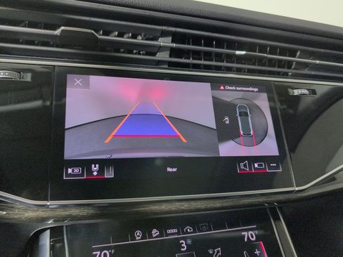 Used 2022 Audi Q7 3.0T Premium image 5