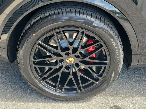 New 2026 Porsche Cayenne S AWD/4WD image 14