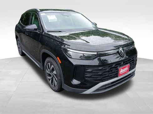 New 2026 Volkswagen Tiguan S FWD image 7