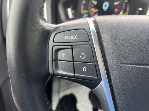 Used 2014 Volvo S60 T5 image 17