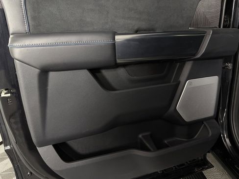 Used 2025 Ford F450 Platinum w/ FX4 Off-Road Package image 29