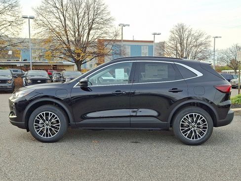 New 2026 Ford Escape SE image 11